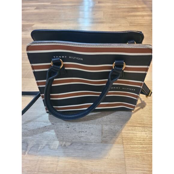 Tommy Hilfiger faux leather striped convertible bag - Picture 5 of 7